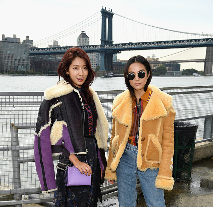[daily look] 박신혜, 코치 뉴욕 컬렉션 참석 | 2