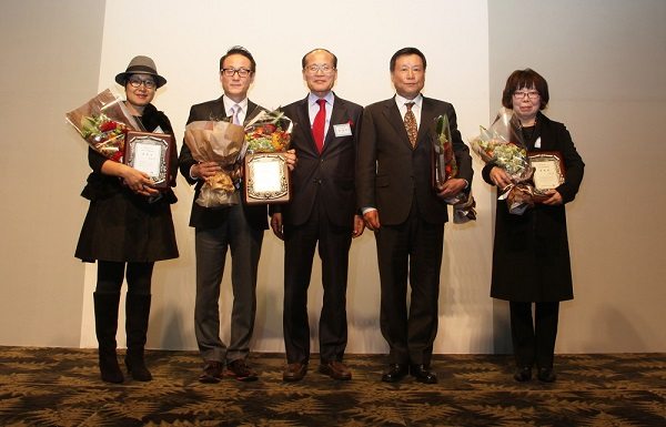 오현숙 상무관, 곽재우 본부장, 원대연 회장, 김시중 회장, 오은환 대표