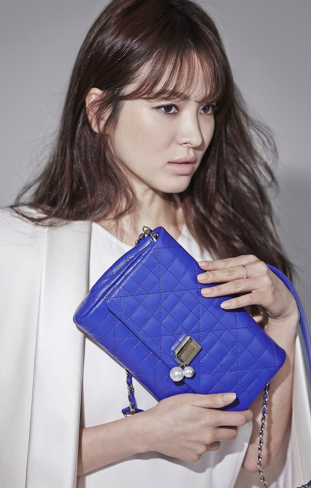 송혜교, 주얼리에 이어 핸드백 B컷 화제 2 20150119 J.ESTINA SongHyeKyo 1 2