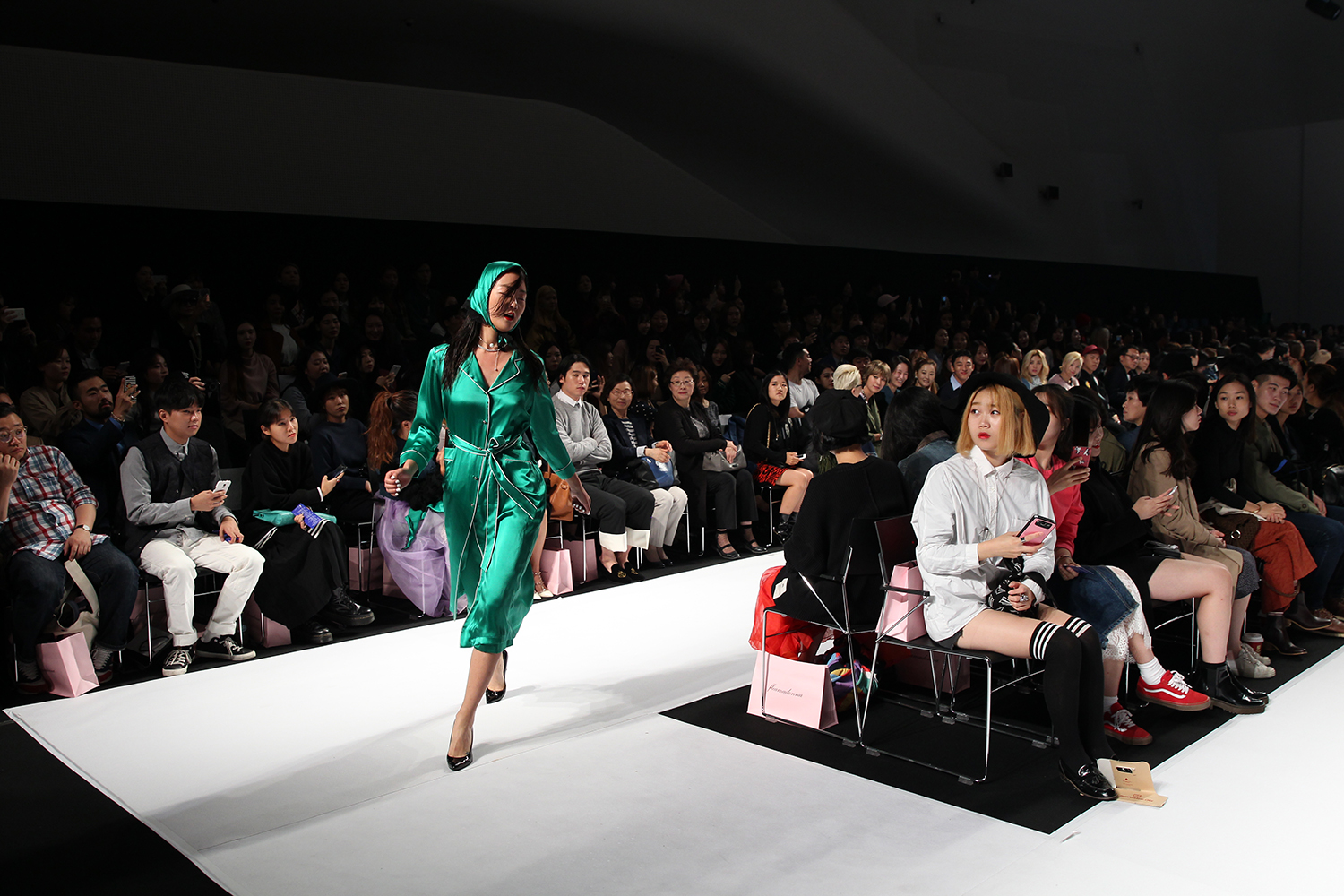 20151016 fleamadonna SFW 16SS 1 1