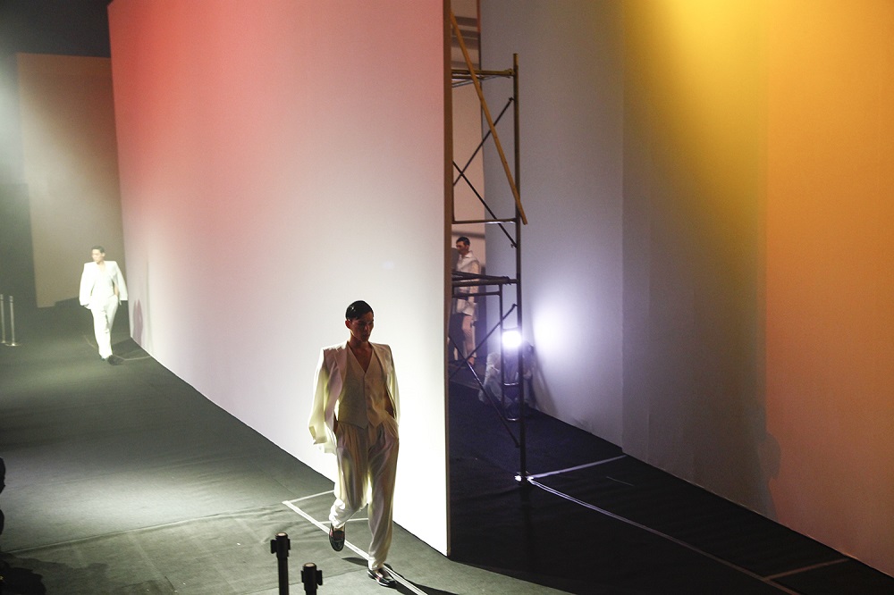 20151017 CARUSO HERA SFW 16SS 17 17