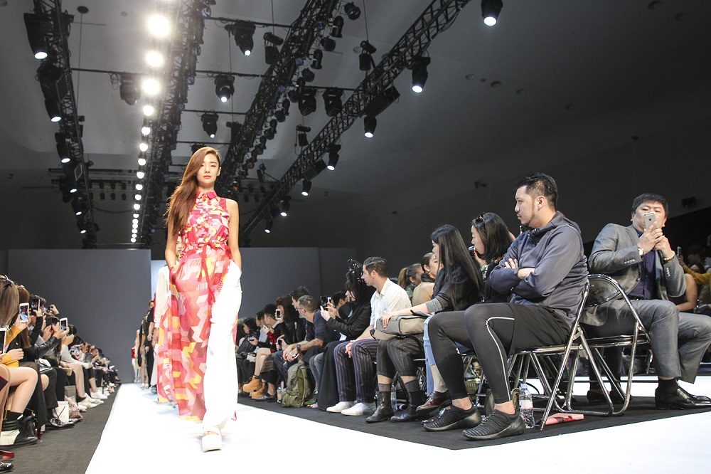 20151018 HERA SFW 16SS LIE 12 12