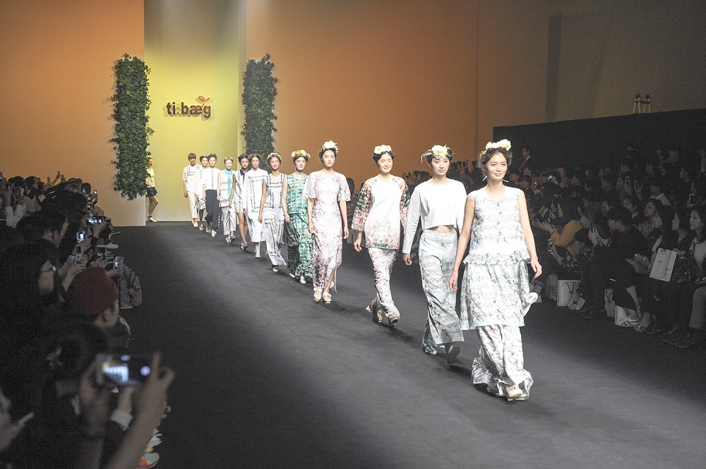 20151022 ti baeg HERA SFW 16SS 1 1