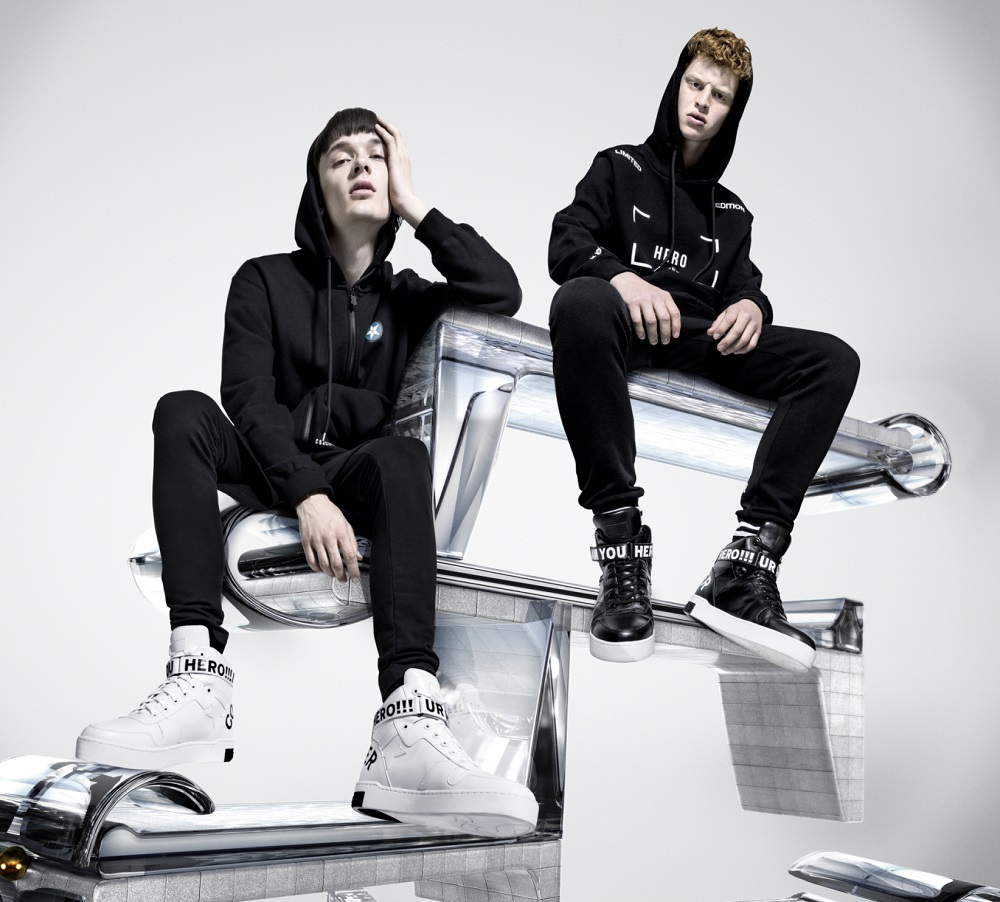 20151113 SUPERCOMMA B 1 1