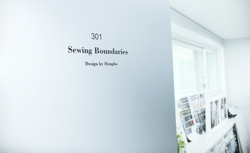 [하동호 디자이너 인터뷰] 소윙바운더리스, 바느질로 패션의 경계를 잇다 | 3