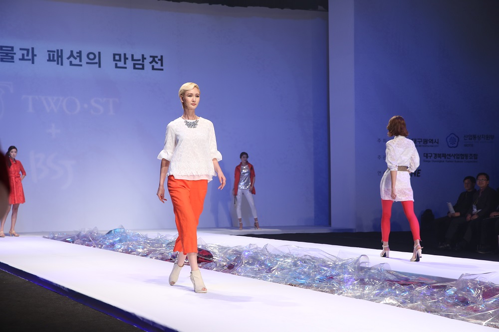 디자이너 김유나, ‘우아한 브런치’ 런어웨이 | 56