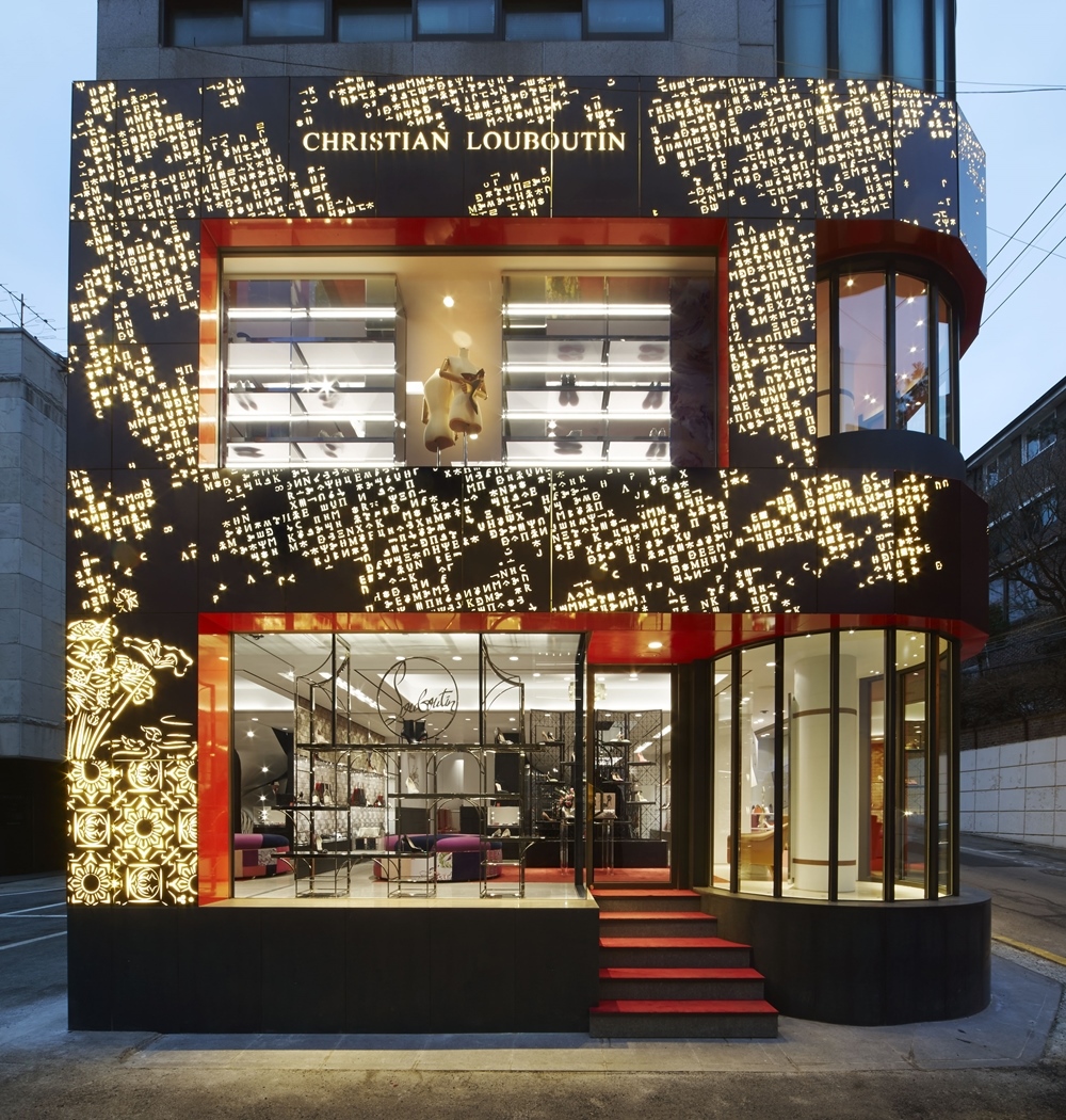 크리스찬 루부탱, 첫 번째 단독 ‘플래그십 부티크’ 오픈 2 20160303 Christian Louboutin 2 2