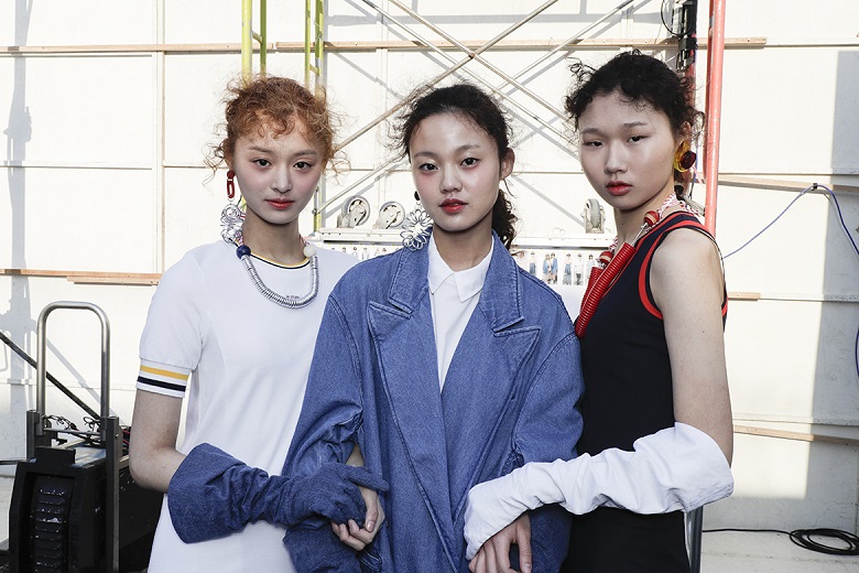 20160328 20160328 SJYP Backstage 9 75