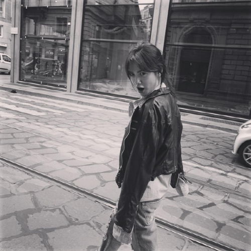 모델 포스 나나, 밀라노 여행 중 | 48