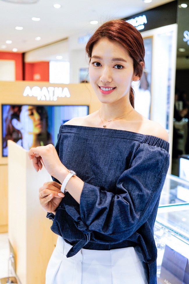 박신혜, 쇼핑 즐기는 여유로운 일상 | 3