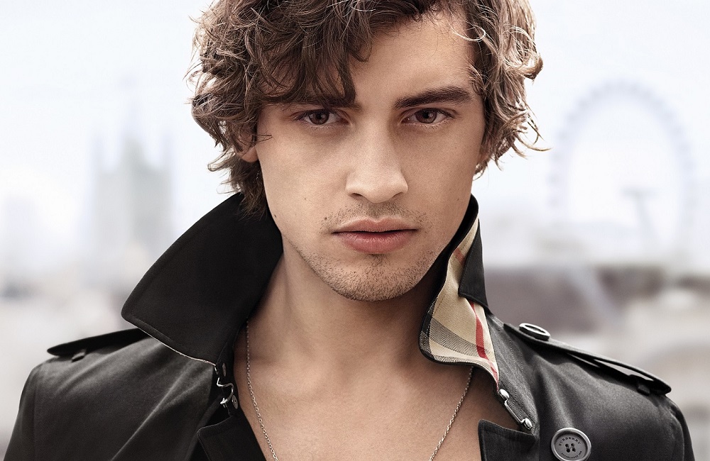 남성을 위한 새로운 향수 ‘미스터 버버리’ 1 20160405 burberryy 1 1