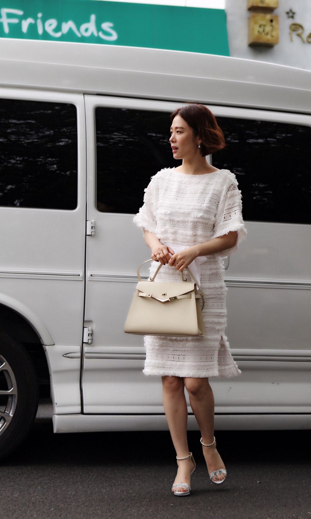 [DAILY LOOK] 김현주, 명품 연기만큼 돋보이는 명품 패션 | 3