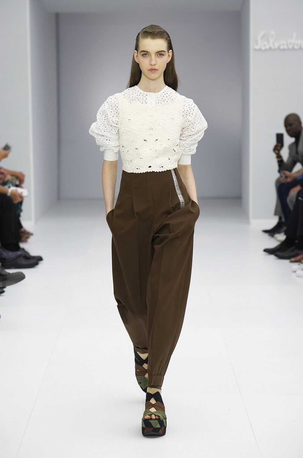 160928 SalvatoreFerragamo ss17w 1 1