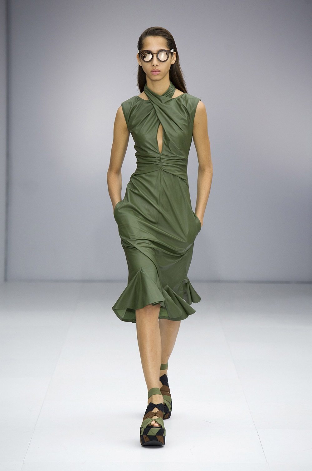 160928 SalvatoreFerragamo ss17w 6 3