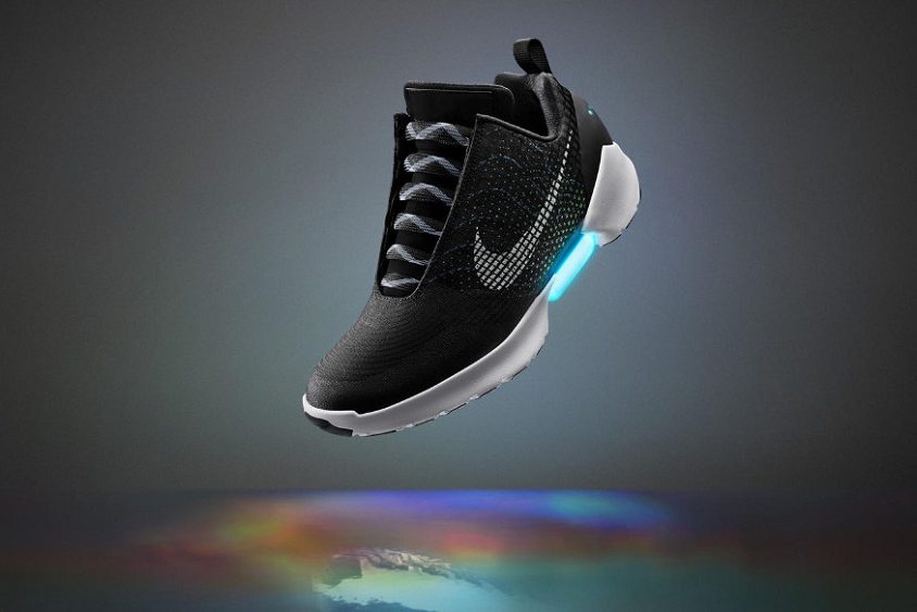 161004 NIKE HyperAdapt 1