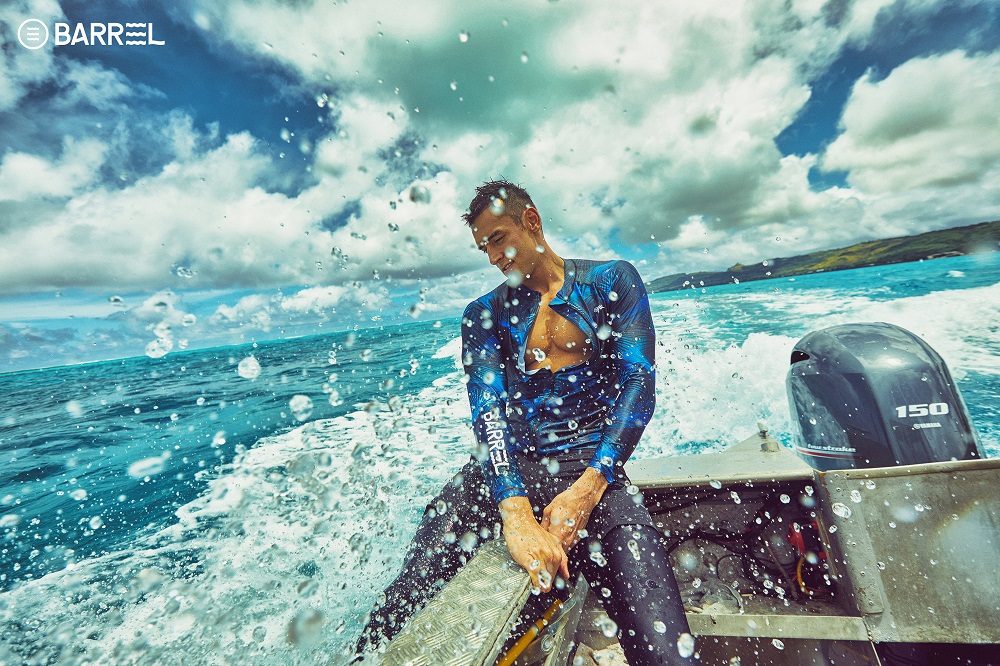 줄리엔강, 배럴과 래쉬가드 화보 1 줄리엔강