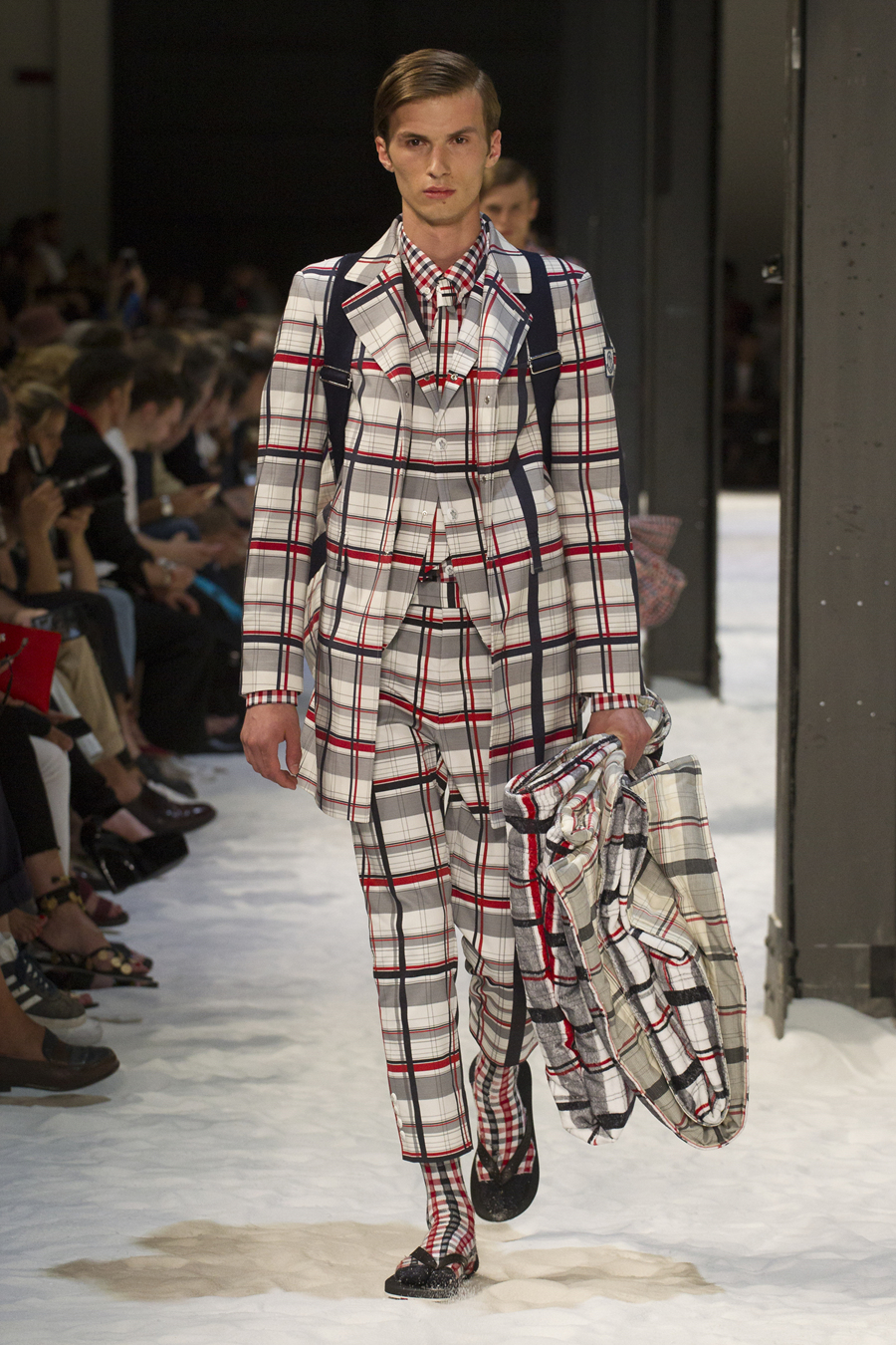 20160620 moncler 8 3