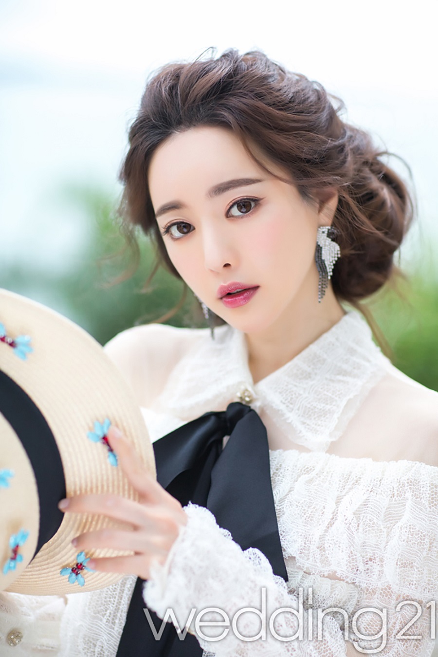 홍수아, 웨딩드레스 화보로 시선 강탈 2 20170626 hongsua 3 1