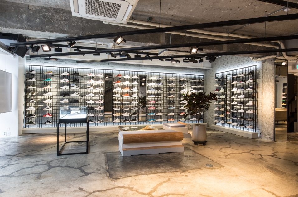 아디다스 오리지널스, 서울 플래그십 스토어 리뉴얼 오픈 3 20170801 adidas 2 3