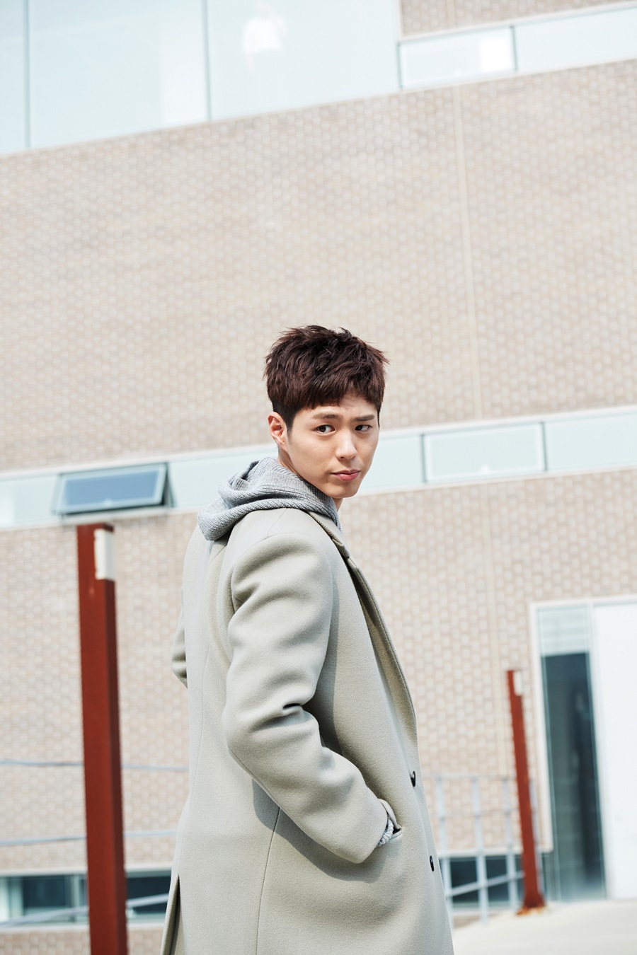 박보검, 가까이서 더욱 빛나는 ‘사슴 같은 눈망울’ 4 201709018 PARK 1 3