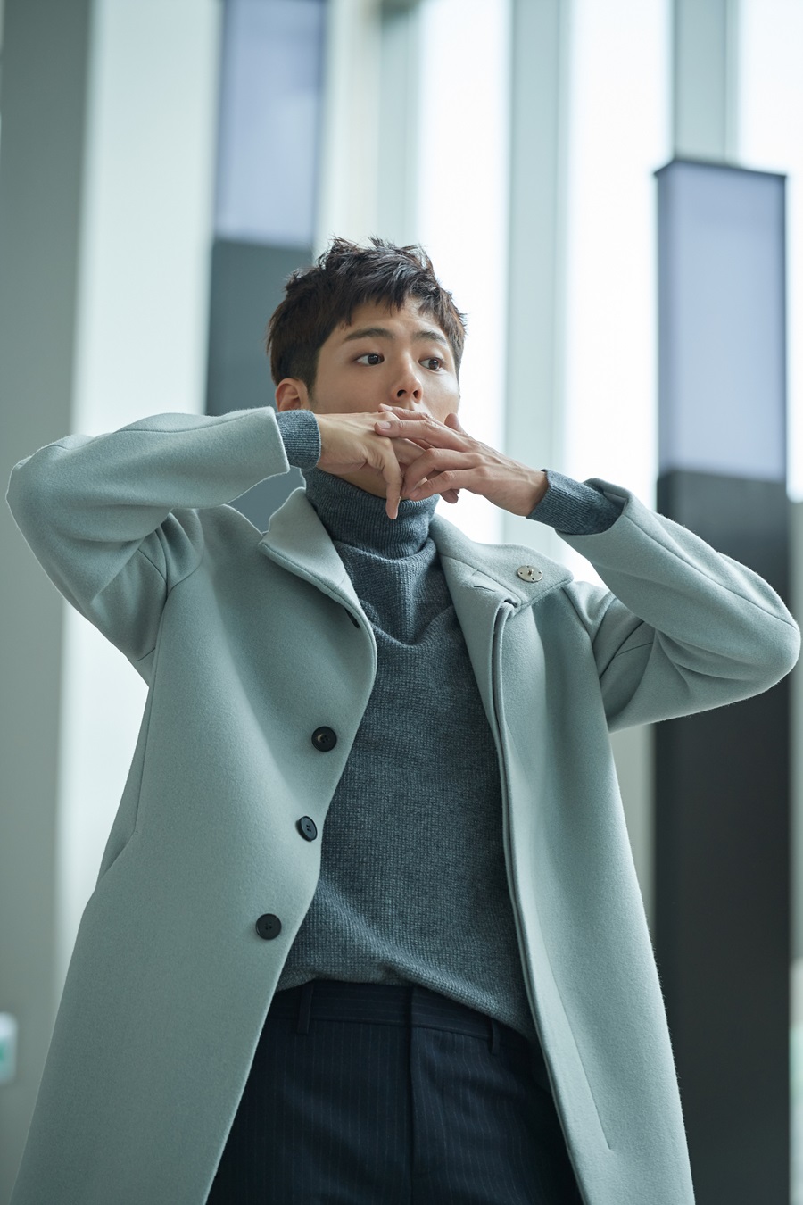 박보검, 가까이서 더욱 빛나는 ‘사슴 같은 눈망울’ 3 201709018 PARK 3 2