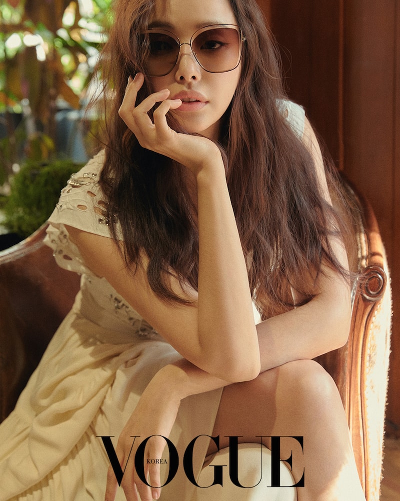 끌로에, 팔색조 매력이 돋보이는 이하늬 화보 공개 5 20180329 Chloe 05 min 5