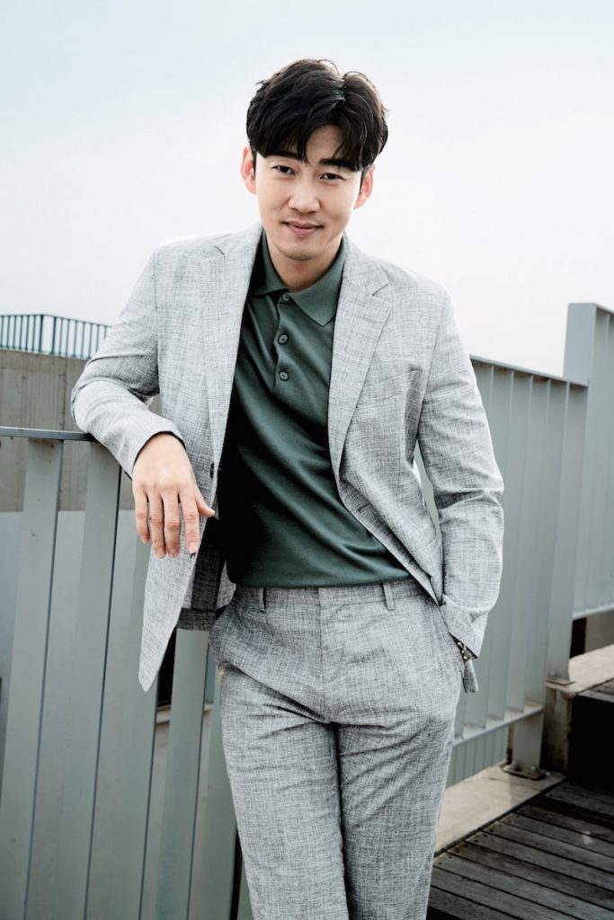 20180402 BLUE LOUNGE MAESTRO 01 min 1