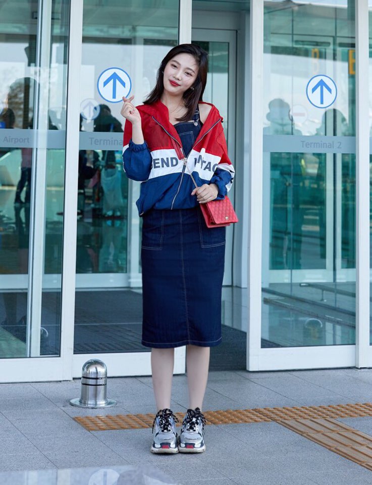 20180612 red 02 min 1