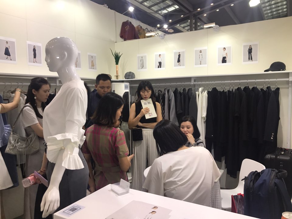 K-패션, 중국 선전에서 약 8억원 바잉 계약 논의 | 2