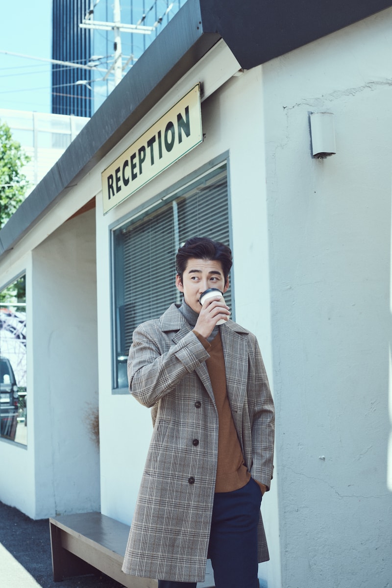 가을 남자 윤계상의 완벽한 수트핏 3 2018827 yoon 03 min 2