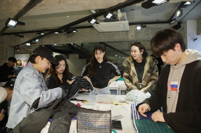 201904010 ADIDAS 01 3