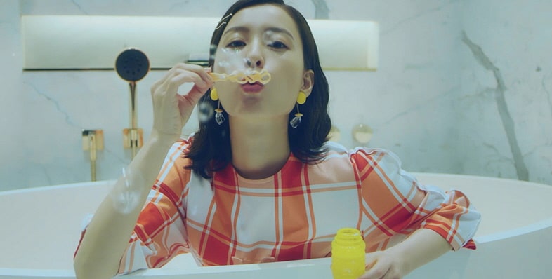 리모와 X 정유미, 여유로운 여행길 필름 공개 | 23