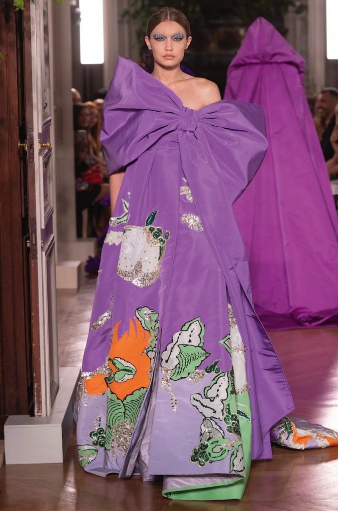 발렌티노, 19-20 FW 오트 쿠틔르 컬렉션 공개 10 20190708 VALENTINO 09 min 10