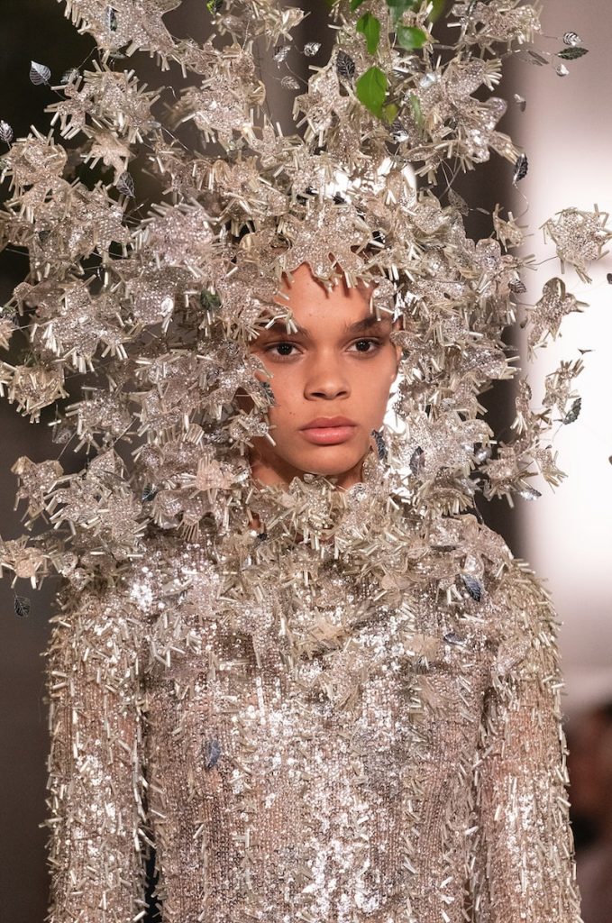 발렌티노, 19-20 FW 오트 쿠틔르 컬렉션 공개 11 20190708 VALENTINO 10 min 11