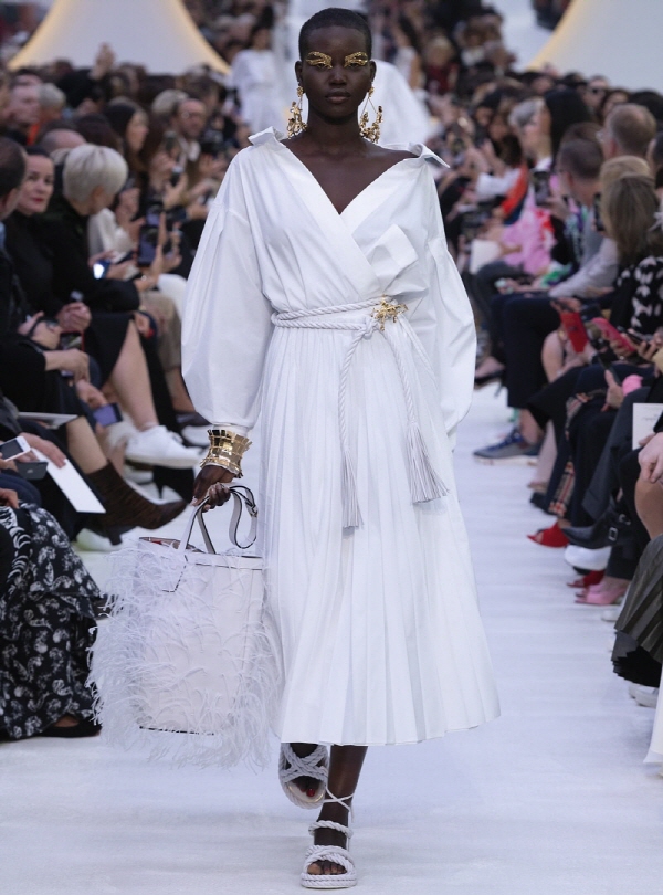 20190930 VALENTINO 01 1