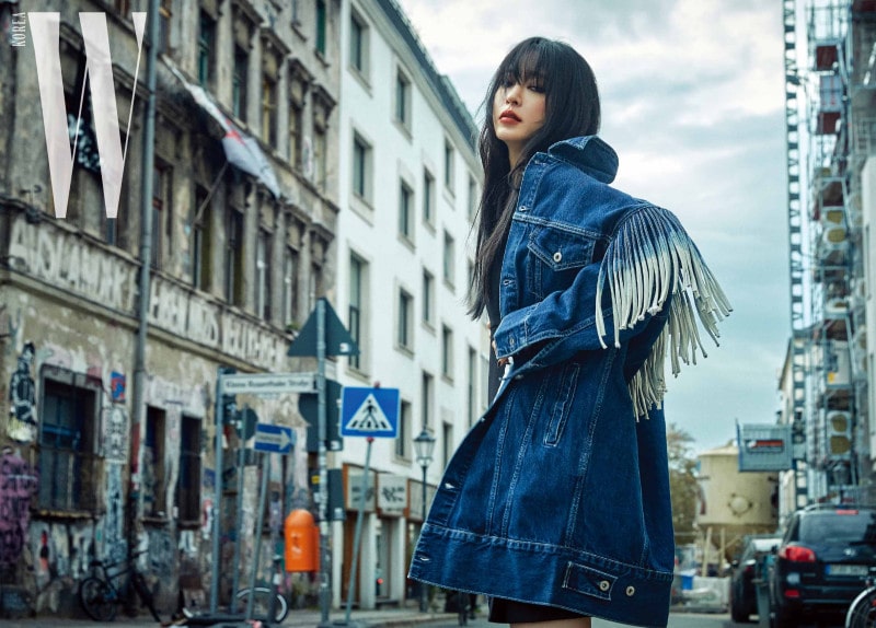 베를린에 흠뻑 젖어든 한예슬의 섹시 화보 2 20191023 LEVI STRAUSS 01 2