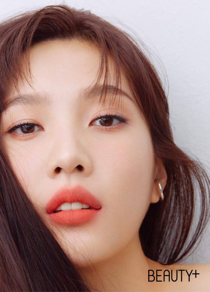 레드벨벳 조이, 팔색조 매력 풍기는 러블리 화보 2 20200427 Red Velvet Joy 03 2