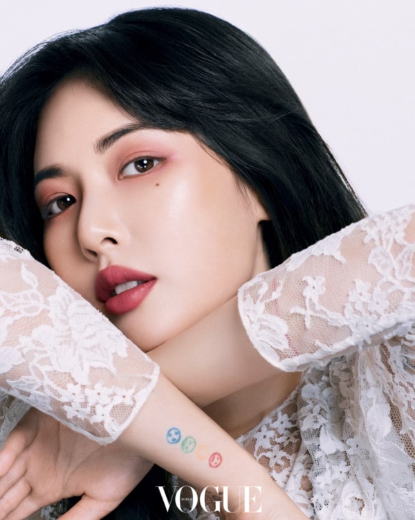 현아 X 입생로랑 뷰티 , 다양한 매력의 립 화보 공개 | 8