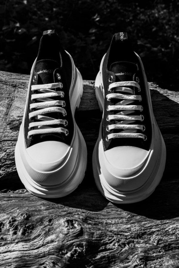 20200519 Alexander McQueen 03 1