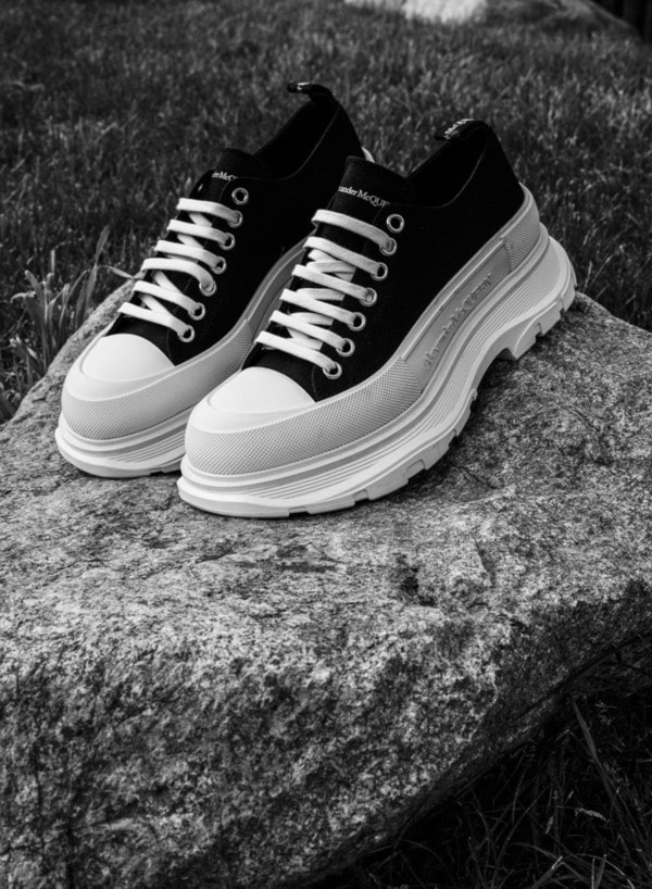 20200519 Alexander McQueen 04 2