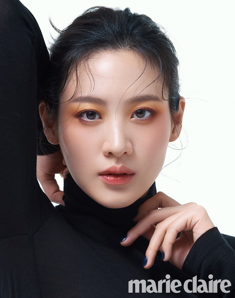 스쿠, 배우 ‘수현’과 2020 AW 컬러 컬렉션 화보 공개 | 4